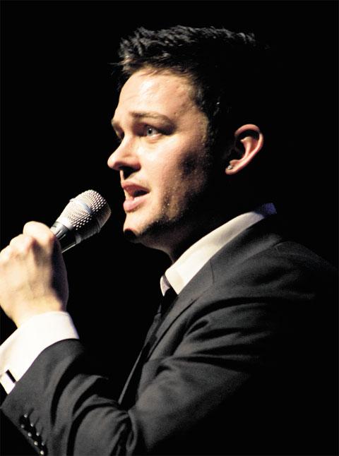 live shot rickie as michael buble