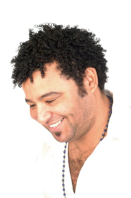 picture of lionel ritchie tribute with white background