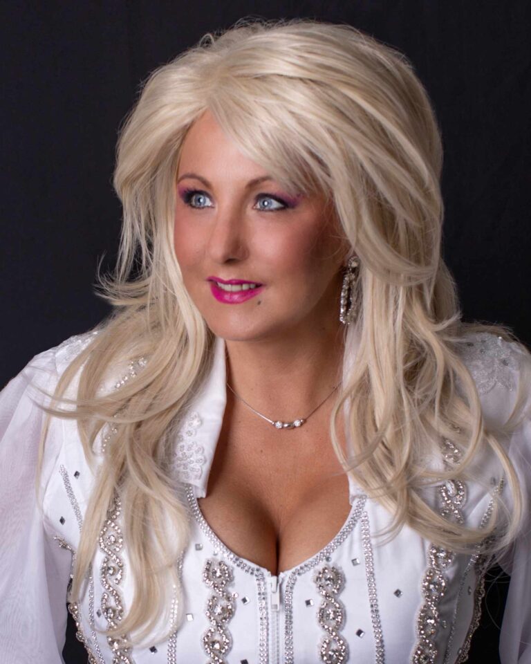 picture of Dolly Parton tribute in with dress and blonde hair