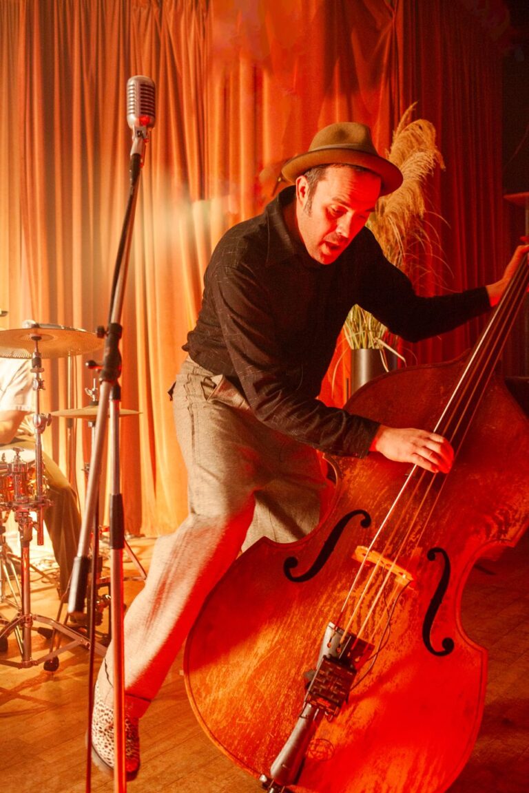 Jukebox Jives bass player vintage 50's Band