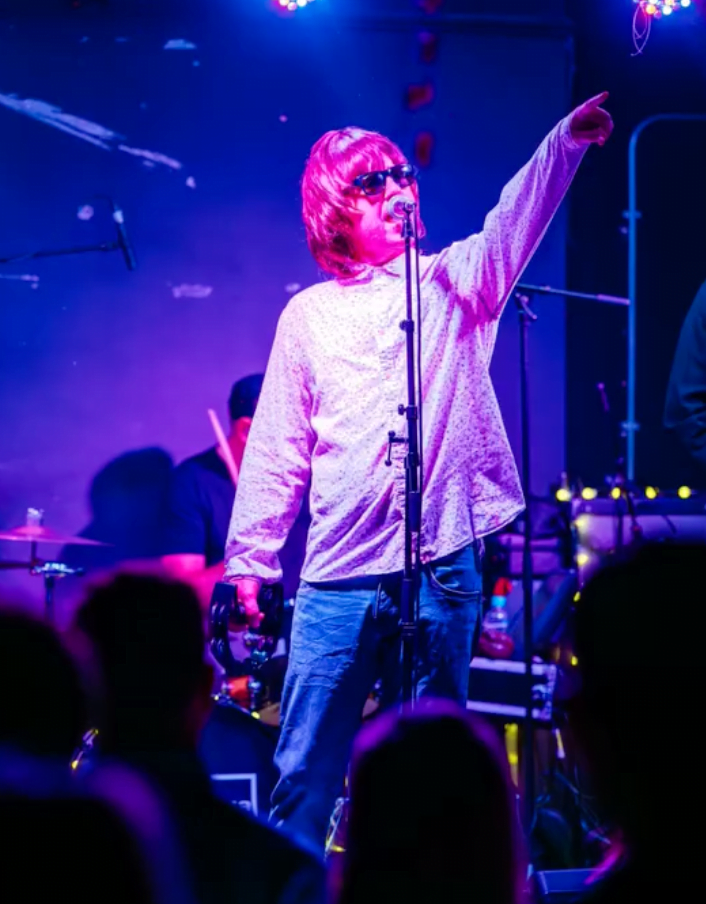Supernova Oasis Tribute Band - Liam Gallagher