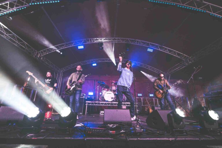 The Gallaghers - A Tribute To Oasis On Stage