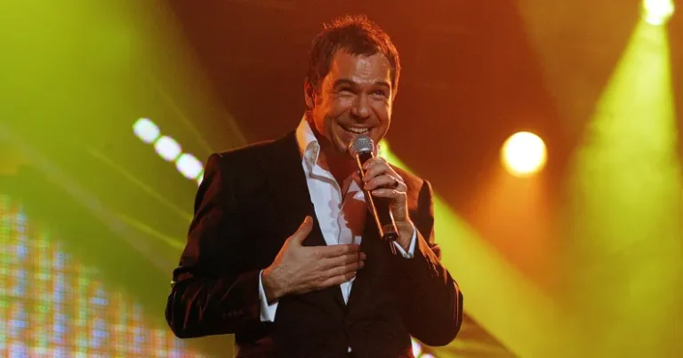 Steve brookstein X Factor Winner Live on Stage